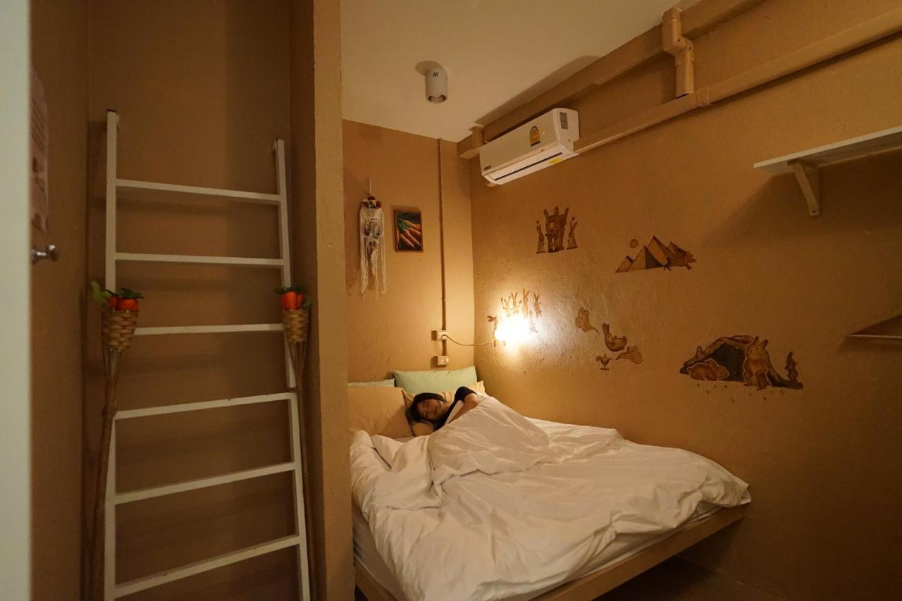 Rabbitat Pansiyon Bangkok Dış mekan fotoğraf